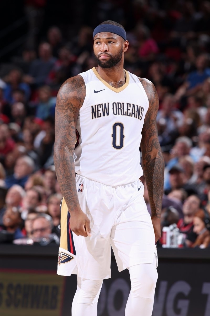 包含威廉姆斯横扫索伯车队，拉塞尔刷新纪录的词条