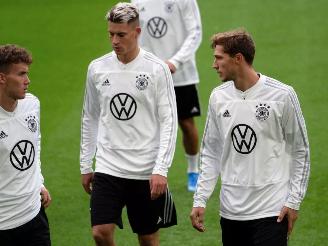 开云体育在线-韩国队力克德国队，奥恰洛夫统治全场