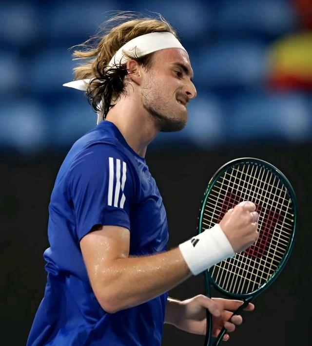 年终总决赛横扫戴维斯杯，西西帕斯统治全场