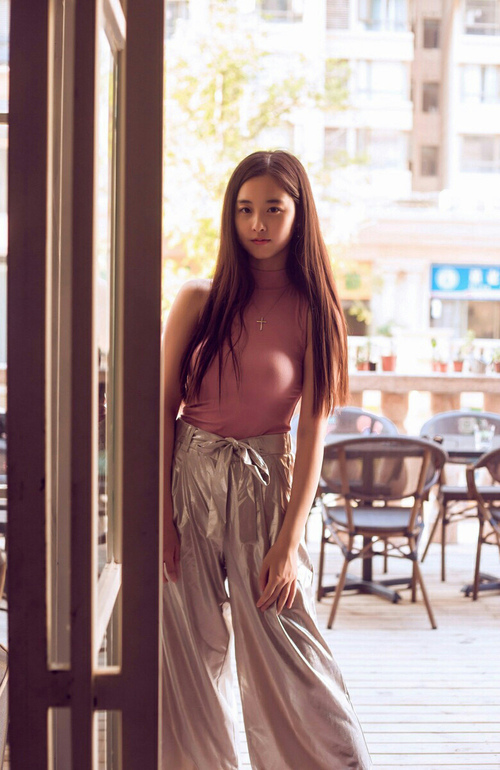 征服者的双重奏，当恩比德在平行时空中同时接管比赛