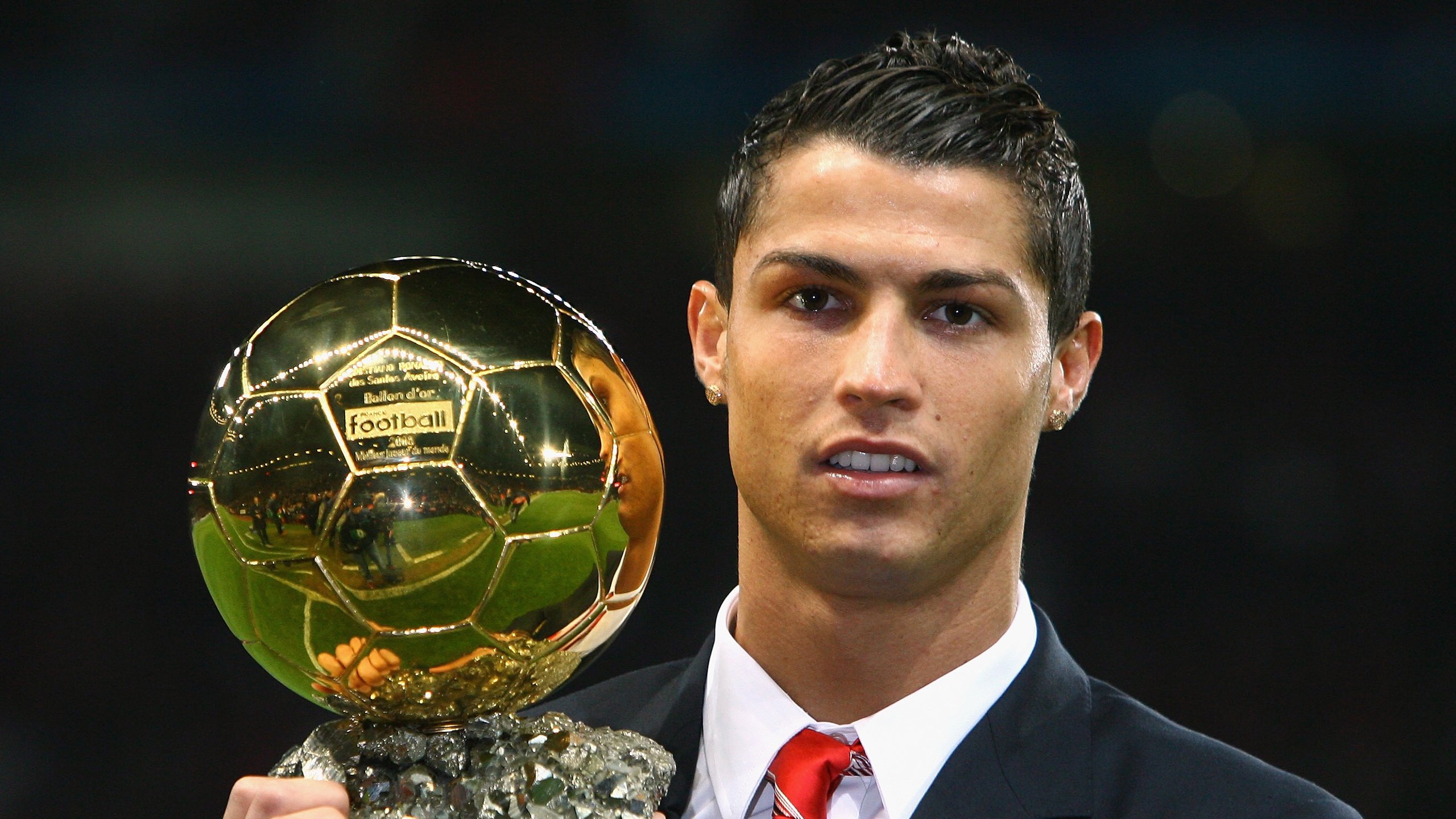 并肩，卢卡库的稳健与伊朗的绝杀—大场面先生的两种定义